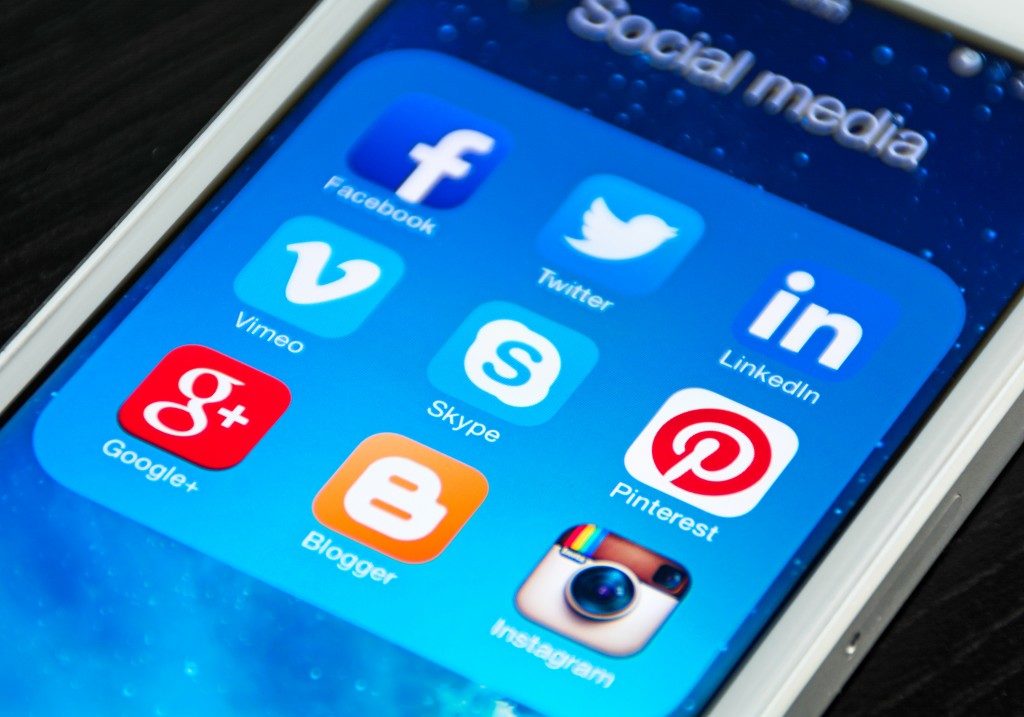 Social media apps on mobile